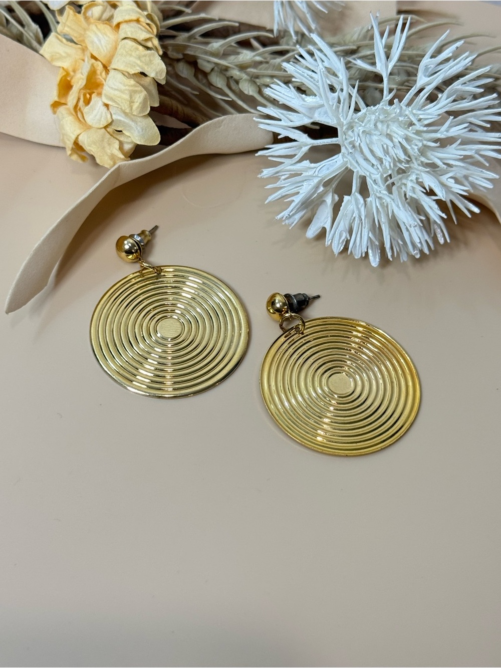 Vintage Gold Tone Spiral Disc Statement Dangle Earrings
